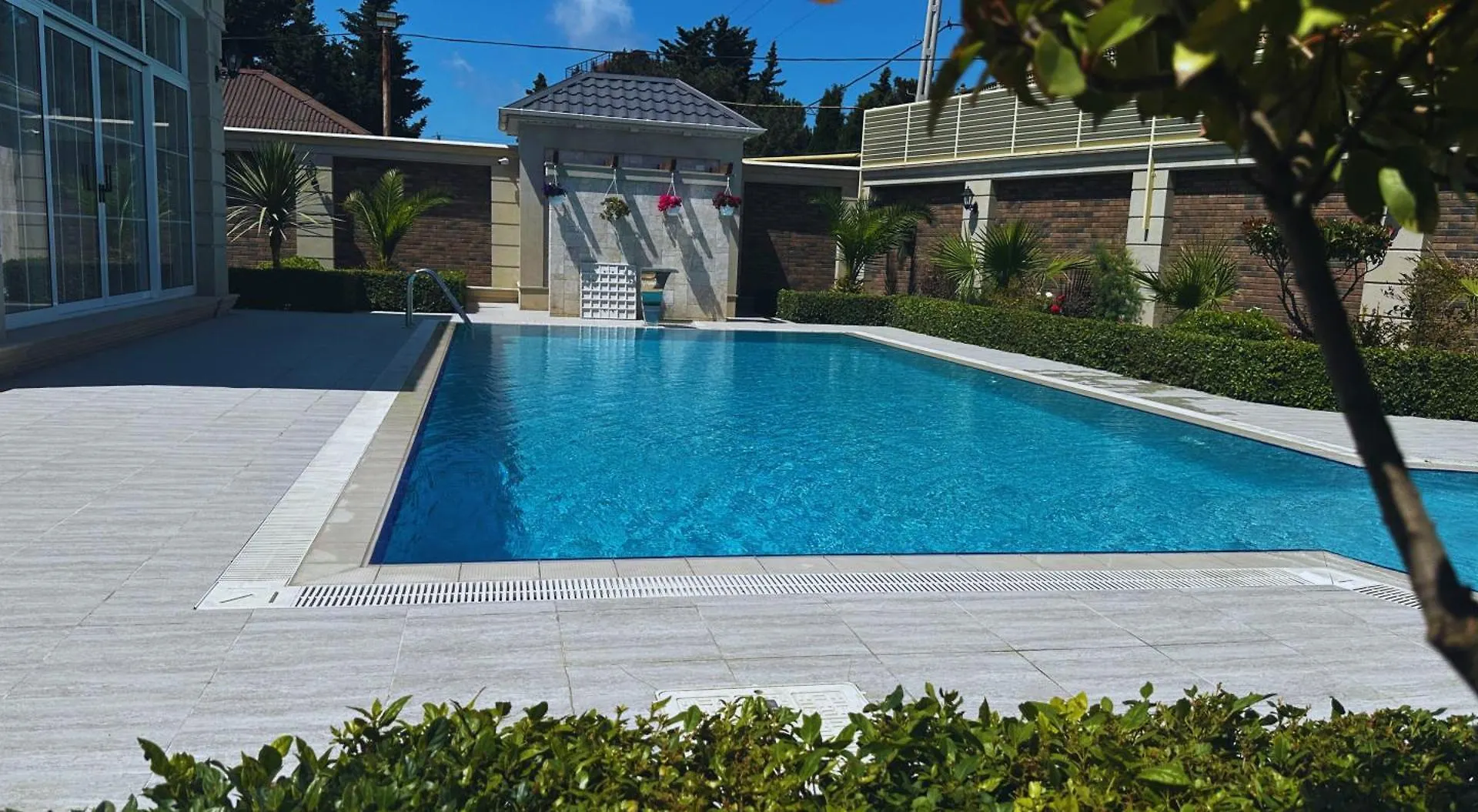 Buzovna Private Seaside Villa Baku 0*,